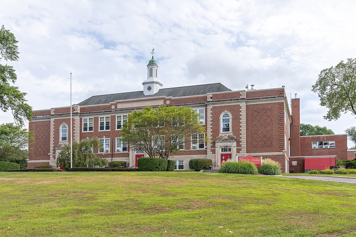 Elmsford, NY - Alexander Hamilton Jr./Sr. High School - Wikipedia